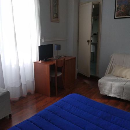Hotel Lucciola Bordighera Zewnętrze zdjęcie