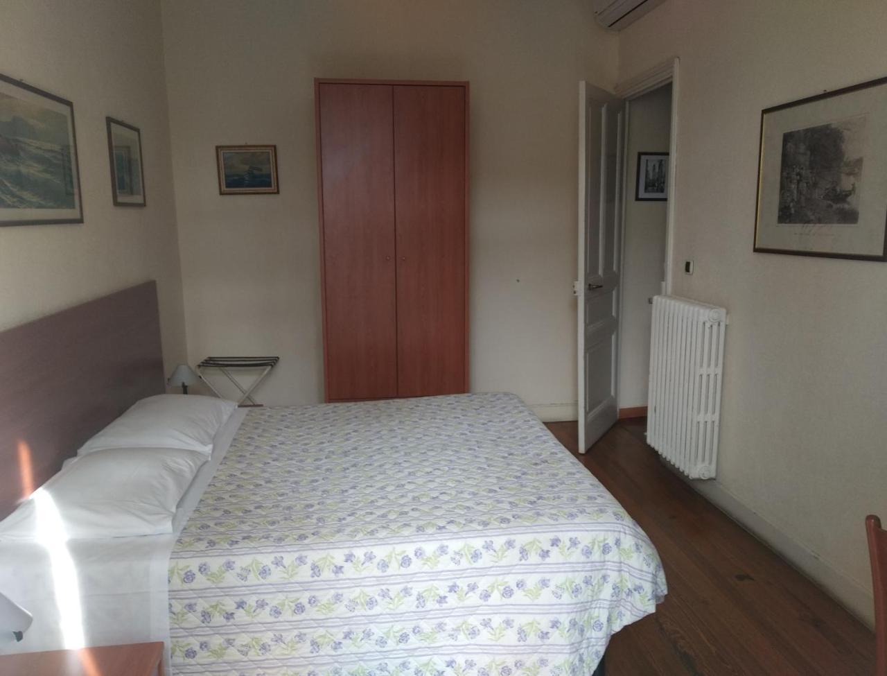 Hotel Lucciola Bordighera Zewnętrze zdjęcie
