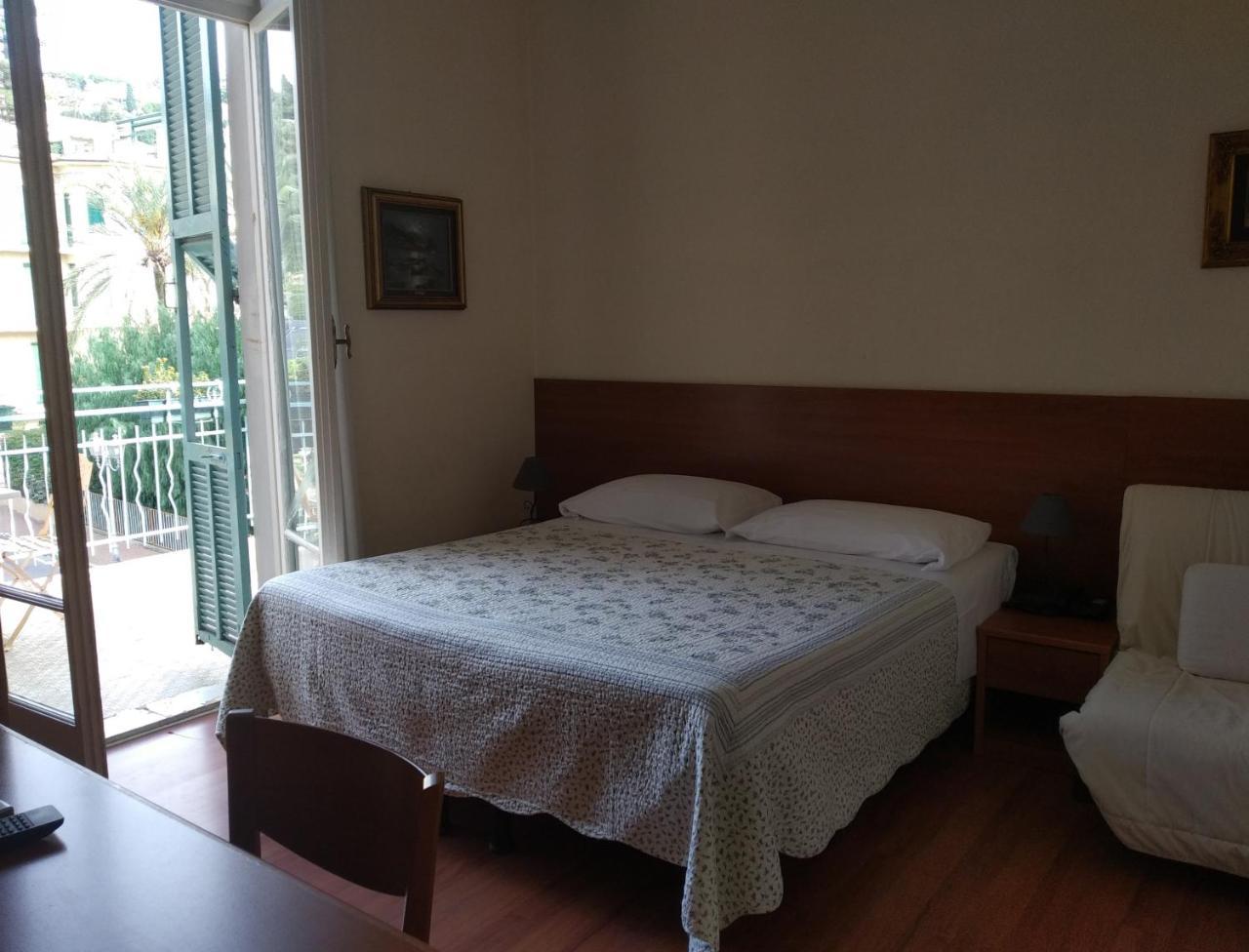 Hotel Lucciola Bordighera Zewnętrze zdjęcie