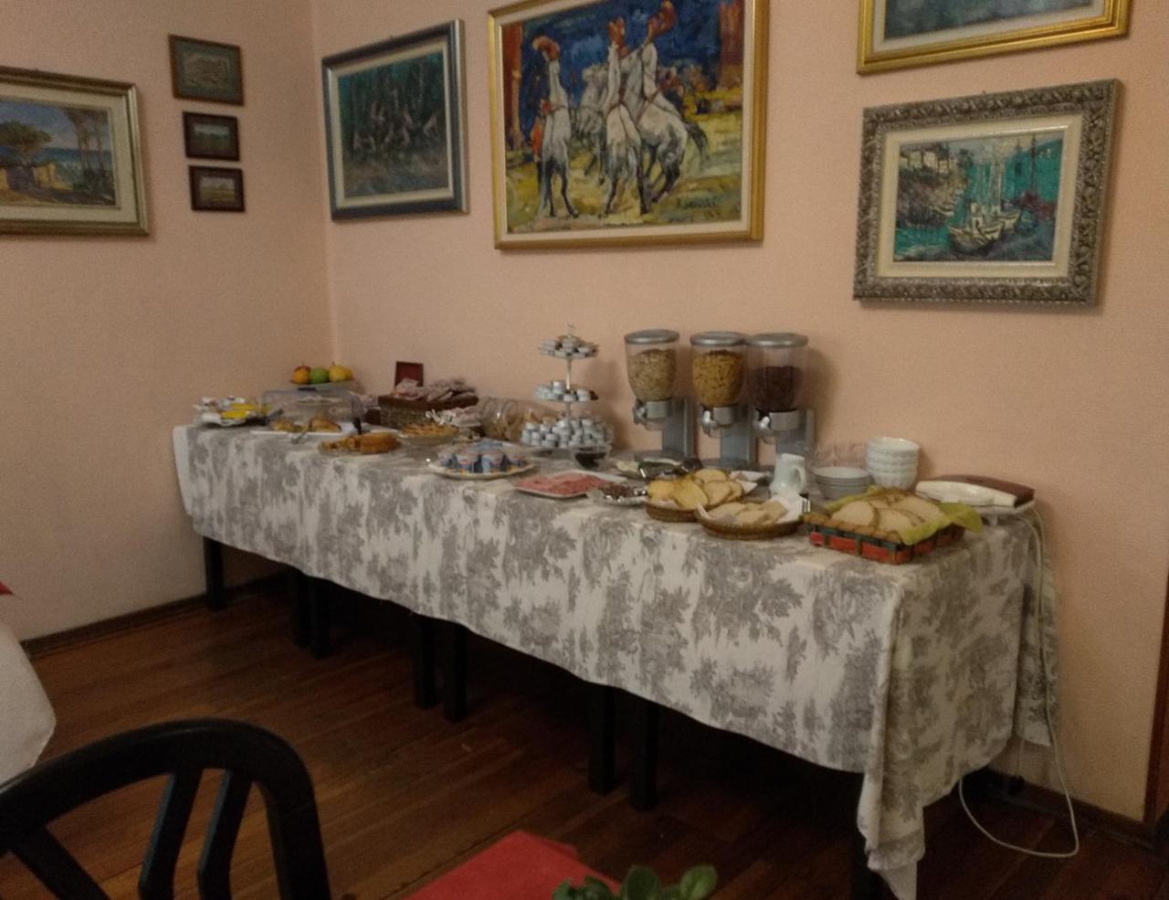 Hotel Lucciola Bordighera Zewnętrze zdjęcie