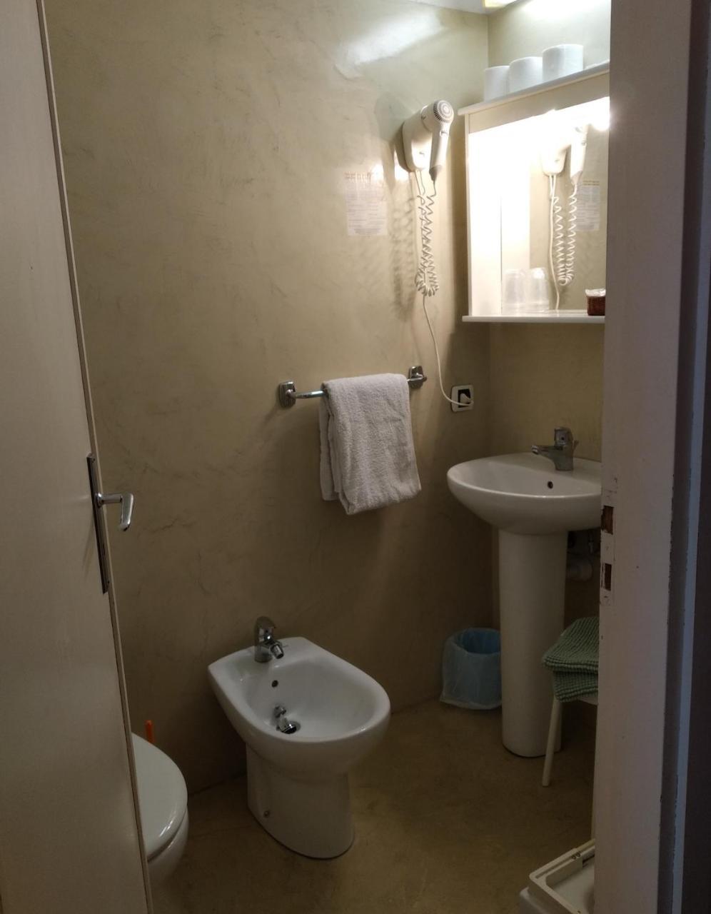 Hotel Lucciola Bordighera Zewnętrze zdjęcie