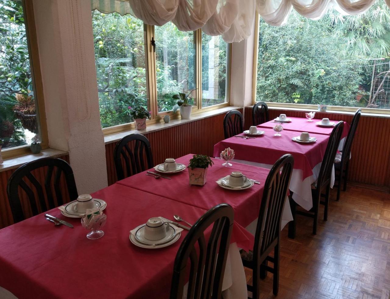 Hotel Lucciola Bordighera Zewnętrze zdjęcie