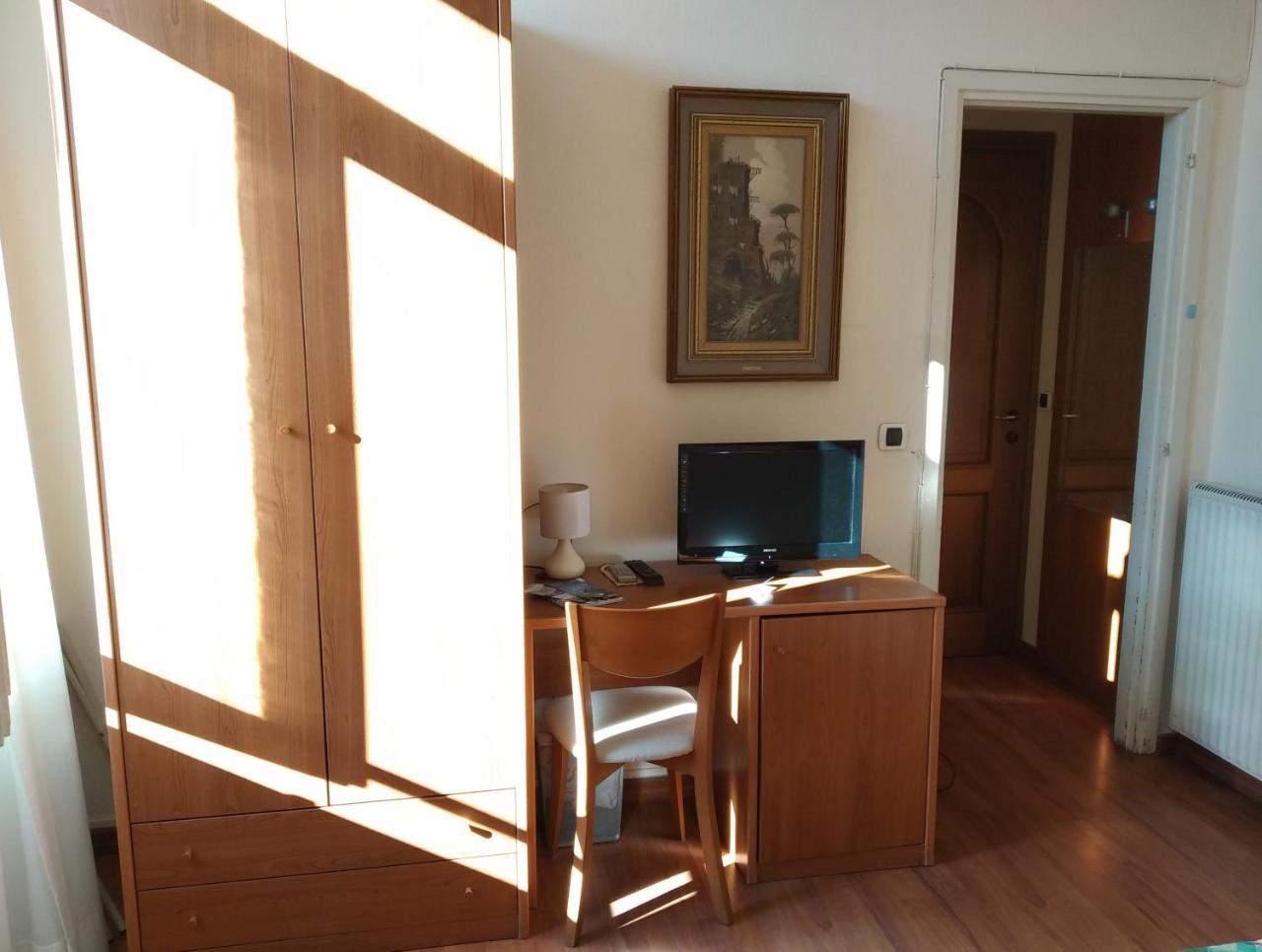 Hotel Lucciola Bordighera Zewnętrze zdjęcie