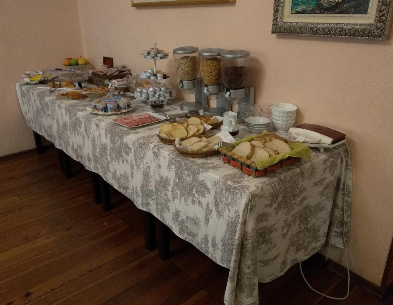 Hotel Lucciola Bordighera Zewnętrze zdjęcie