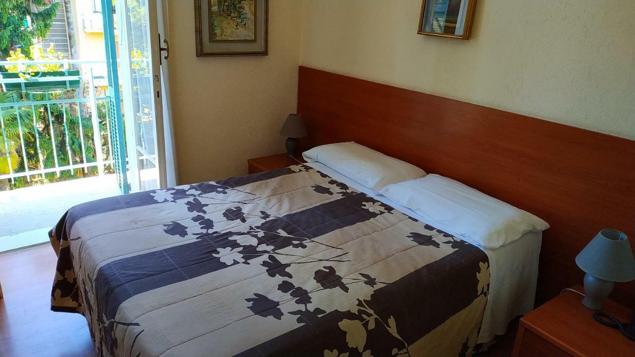 Hotel Lucciola Bordighera Zewnętrze zdjęcie